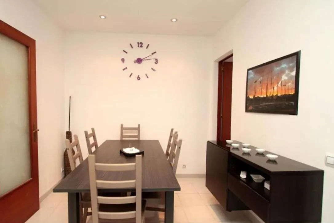 Modern Pad In A Great Old Barrio Apartment Barcelona
