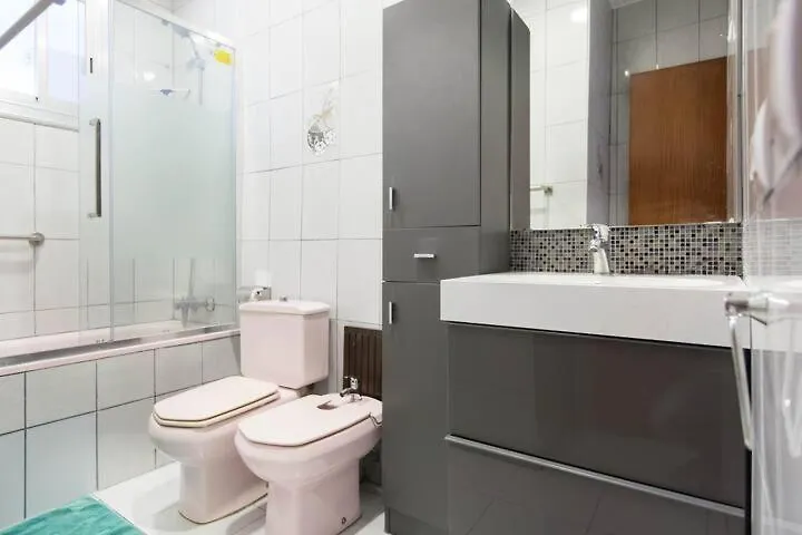 Modern Pad In A Great Old Barrio Apartment Barcelona Spain